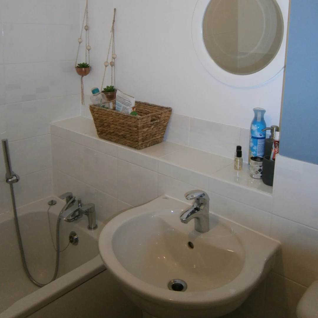 Before image of bathroom renovation