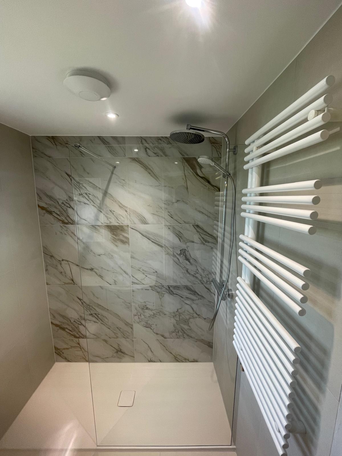 9eab1222-3fe8-45dc-a339-136fd3c3c2fb